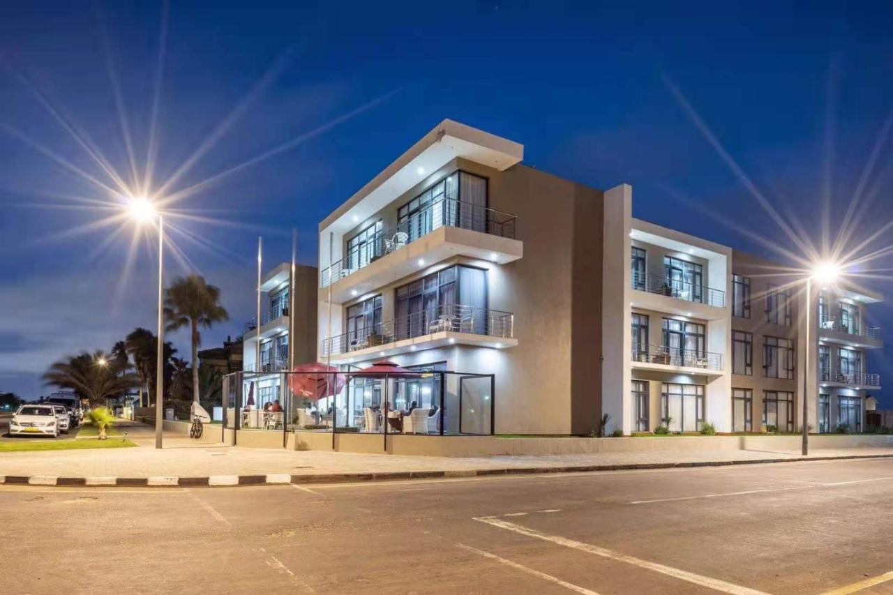 Flamingo Villas Boutique Hotel Walvis Bay Exterior photo